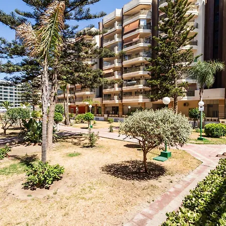2 Y 2 Banos, Vista Lateral Mar Sofia 2 By Sur Apartment