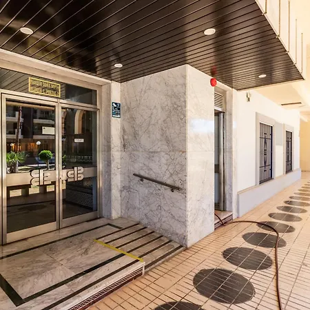 2 Y 2 Banos, Vista Lateral Mar Sofia 2 By Sur Apartment *