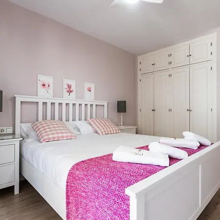 2 Y 2 Banos, Vista Lateral Mar Sofia 2 By Sur Apartment *