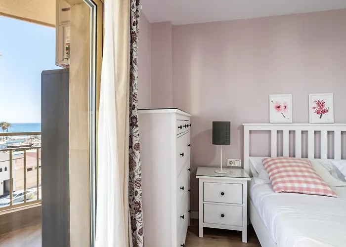 2 Y 2 Banos, Vista Lateral Mar Sofia 2 By Sur Fuengirola