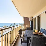 2 Y 2 Banos, Vista Lateral Mar Sofia 2 By Sur *